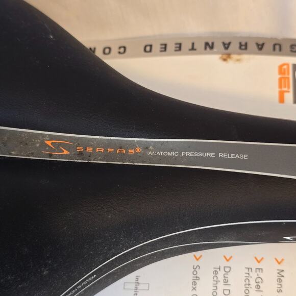 Serfas Men's E-Gel Bike Seat DDMD-200 Hybrid Suspension System 11" x 7" - Picture 14 of 15